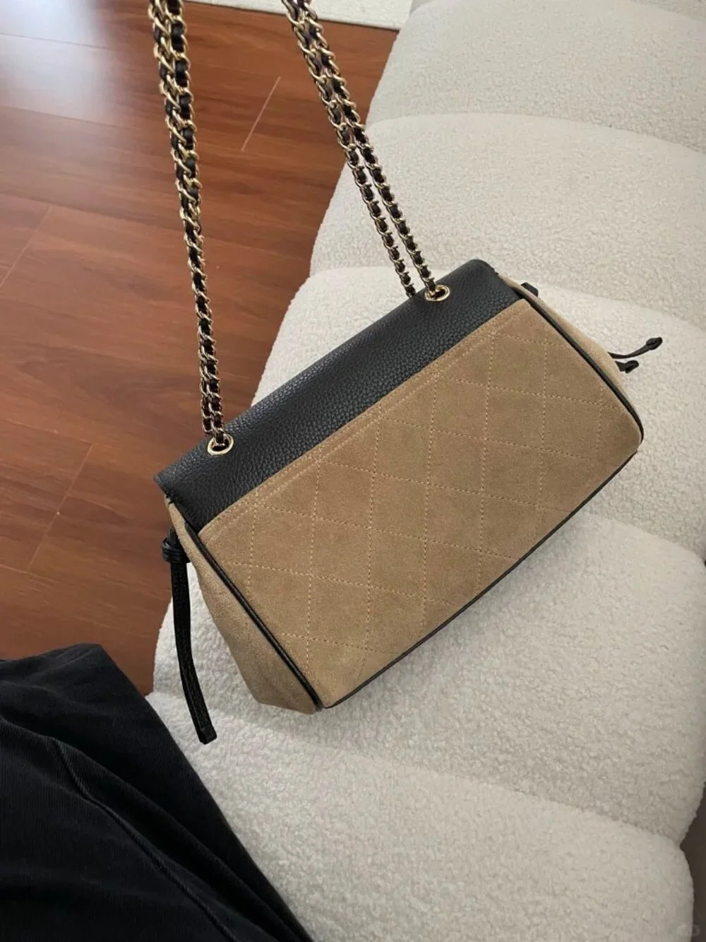 CHANEL please see